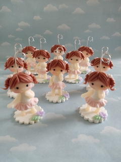 Souvenirs 10 muñequitas porcelana fría - comprar online
