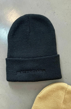 GORRO BALENCIAGA en internet