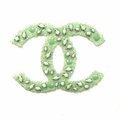 Aplique bordado termocolante com pedrarias Chanel Neon Mint