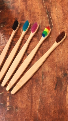 Escova de Dente de Bambu na internet