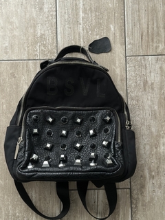 mochila negra con tachas - comprar online