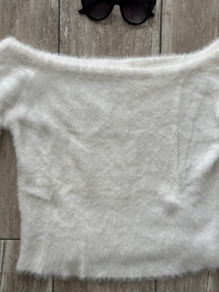 sweter peludito blanco importado - comprar online
