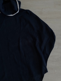 Poncho Negro Zara - comprar online