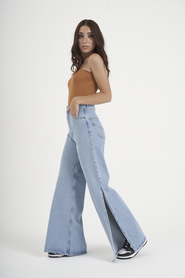 JEAN MIA CON TAJO CELESTE