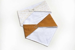 Babador Bandana Ocre - comprar online