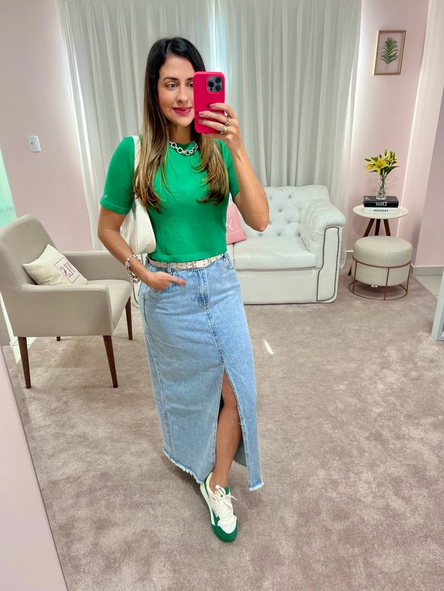 Saia midi jeans com fenda store na frente