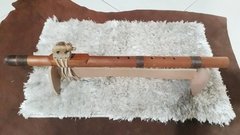 Flauta nativa em madeira F# na internet
