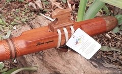 Flauta Naf afinada em Re madeira mogno - Flauta Sagrada