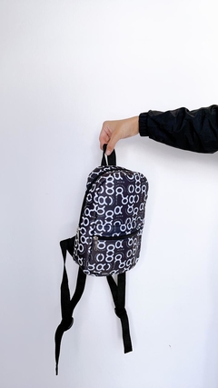 MOCHILA CHICA (negro) - comprar online