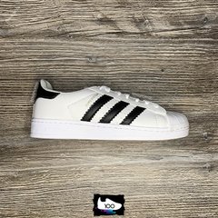 Superstar White and Black na internet