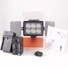 Iluminador 1050 Lux com 6 Super Leds + Bateria + Carregador na internet