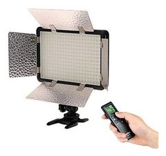 Iluminador Painel Led Godox 308 II-C + Bateria e Carregador + Tripé - comprar online