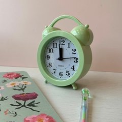 Reloj despertador plástico verde