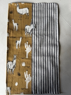 Set de 4 servilletas Llama combinado con rayado gris. - comprar online