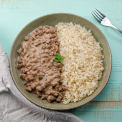 Carne de patinho com gorgonzola e arroz integral