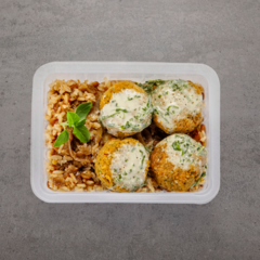 Falafel ao pesto com arroz integral, lentilha e cebola caramelizada - comprar online