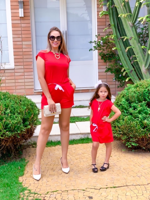 Roupa tal mãe tal filha  Roupas mae e filha, Mae e filha, Filha