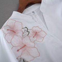 Blusa Flores Bordadas Cod 0028 na internet
