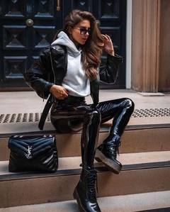 Legging sales de vinil