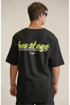 REMERA HUOKY HUO STAGE LAB NEGRA - comprar online