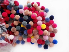 Pompom Bolinha Aveludado Cores Sortidas 15mm (50un)