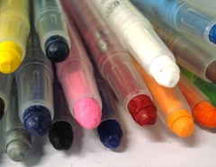 Crayones retráctiles 12cm por 18 colores. en internet