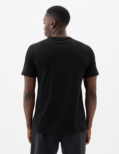 Remera Gap Hombre - comprar online