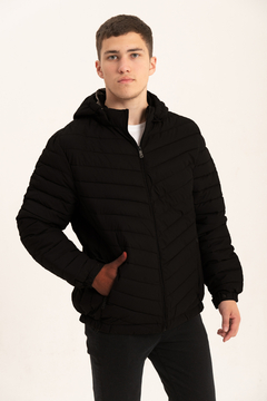 Campera Black Uniqlo - comprar online