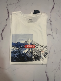 Remera Levi's