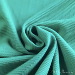 Balenciaga - Verde color 998 Pantone® 17-5641