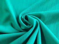 Balenciaga - Verde color 998 Pantone® 17-5641 - comprar online