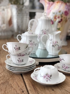 Juego de caf para seis de porcelana Verbano. detalle en la tapa