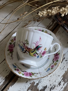 Dúo de té de porcelana inglesa pintada a mano Royal Grafton Fina Bone China. - comprar online