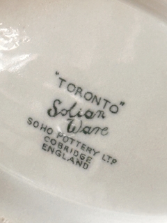 Salsera de loza inglesa Soho Pottery Ltd. Toronto. - comprar online