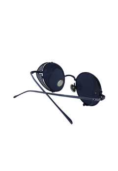 Óculos de Sol Grungetteria Shield Preto - comprar online
