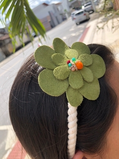 Tiara flor de couro - Ana - loja online