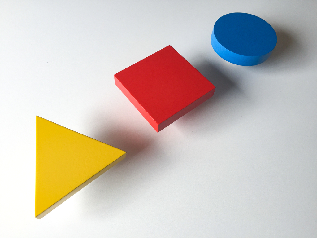 Set Percheros Geometrico Bauhaus Koff Deco