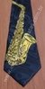 Gravata Tradicional - Preta com Sax Alto Dourado - COD: KB161 - comprar online
