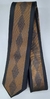 Gravata Semi Slim - Toque de Seda - Preto e Marrom Dourado com Losangos Verticais - COD: PX534
