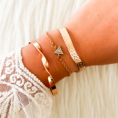 SET PULSERAS TRIANGLE STRASS